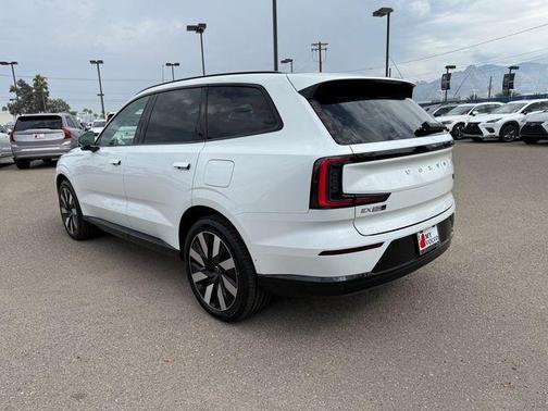 2025 Volvo EX90 Twin Motor Plus