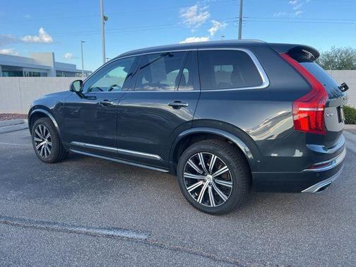 2021 Volvo XC90 Recharge Plug-In Hybrid T8 Inscription 7 Passenger