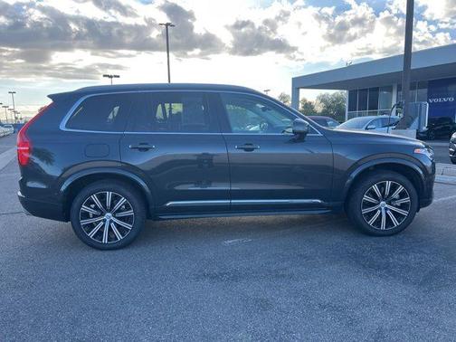 2021 Volvo XC90 Recharge Plug-In Hybrid T8 Inscription 7 Passenger