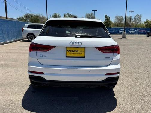 2023 Audi Q3 45 S line Premium