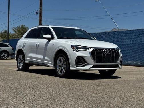 2023 Audi Q3 45 S line Premium