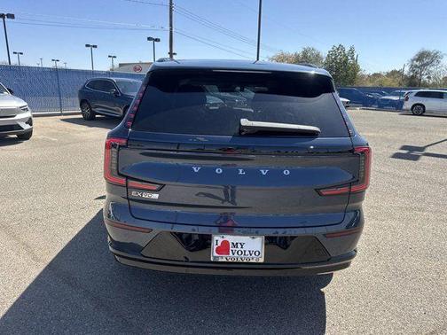 2025 Volvo EX90 Twin Motor Performance Ultra