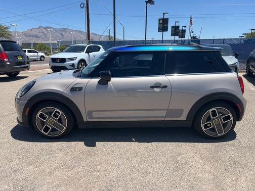 Gray Metallic 2022 MINI SE Hardtop Cooper