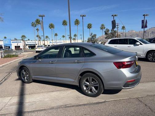 2024 Volkswagen Jetta 1.5T SE