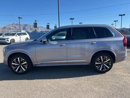 2026 Volvo XC90 B5 Core