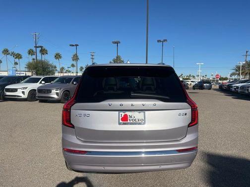 2026 Volvo XC90 B5 Core