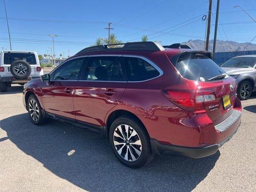 Venetian Red Pearl 2017 Subaru Outback 3.6R Limited