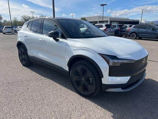 2026 Volvo EX30 TWIN MOTOR ULTRA