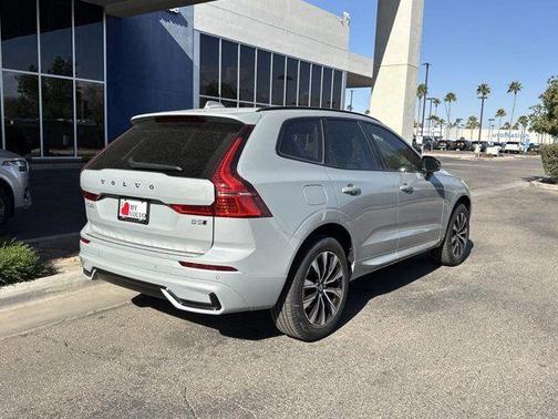 2025 Volvo XC60 B5 Core