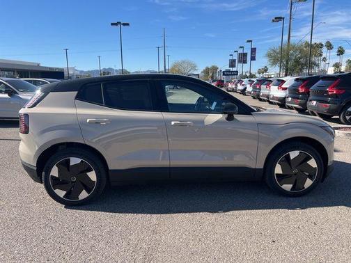 2026 Volvo EX30 Twin Motor Plus