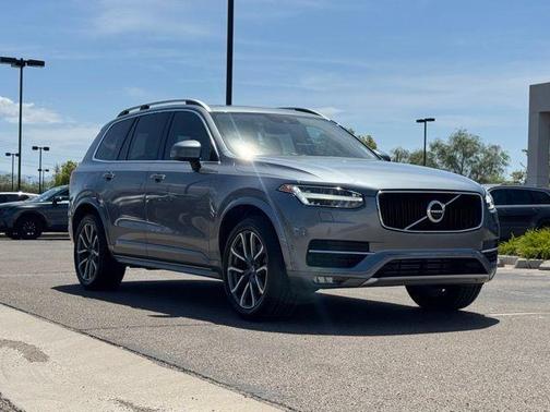 2019 Volvo XC90 T5 Momentum