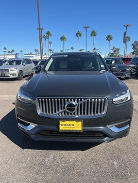 2022 Volvo XC90 Recharge Plug-In Hybrid T8 Inscription Expression 7 Passenger