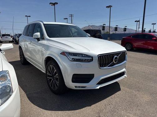 2021 Volvo XC90 T5 Momentum 7 Passenger