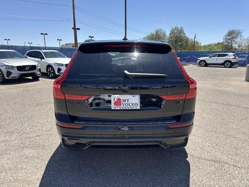 2025 Volvo XC60 Plug-In Hybrid T8 Ultra Black Edition