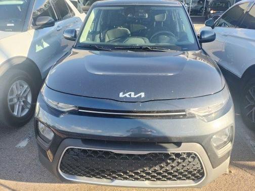 Gravity Gray 2022 Kia Soul LX