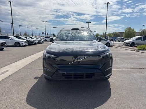 2025 Volvo EX90 Twin Motor Plus