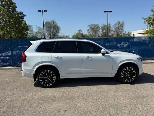 2026 Volvo XC90 Plug-In Hybrid T8 Plus 6-Seater