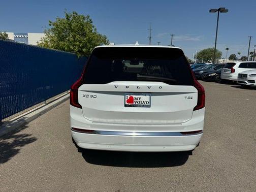2026 Volvo XC90 Plug-In Hybrid T8 Plus 6-Seater