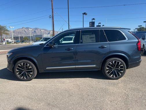 2026 Volvo XC90 B6 Plus 7-Seater