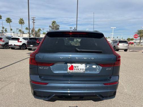 2026 Volvo XC60 B5 Plus