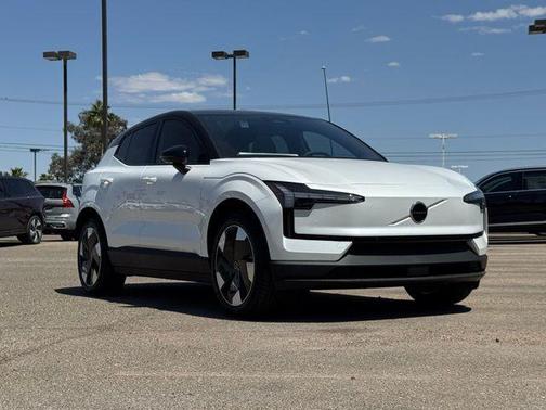 2025 Volvo EX30 Twin Motor Plus