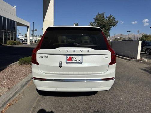 2025 Volvo XC90 Plug-In Hybrid T8 Plus 6-Seater