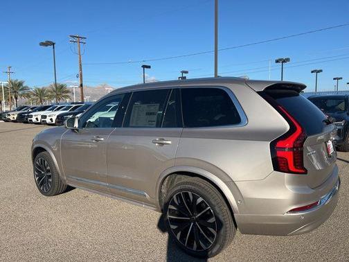 Bright 2026 Volvo XC90 B6 Plus 6-Seater