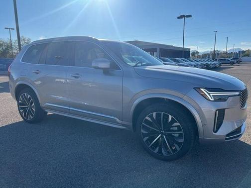 Bright 2026 Volvo XC90 B6 Plus 6-Seater