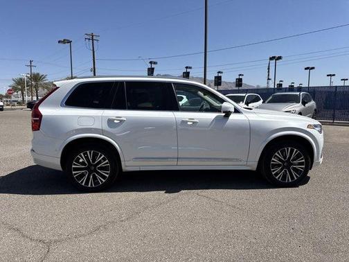 2023 Volvo XC90 Recharge Plug-In Hybrid T8 Plus 6 Passenger
