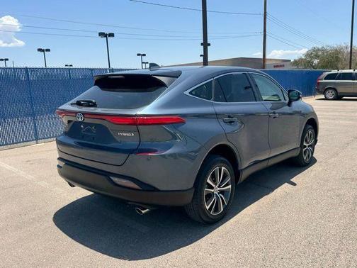 2022 Toyota Venza LE