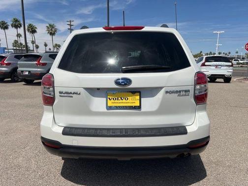 Satin White Pearl 2014 Subaru Forester 2.5i Premium