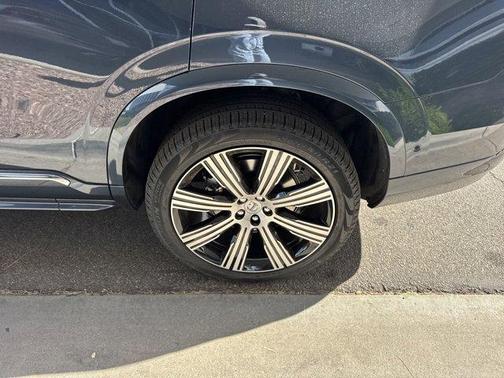 2025 Volvo XC90 Plug-In Hybrid T8 Ultra 7-Seater