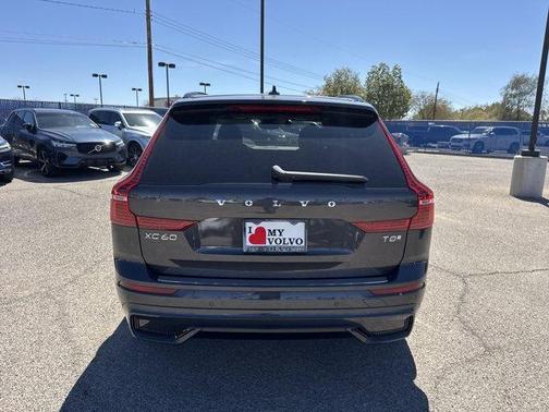 2025 Volvo XC60 Plug-In Hybrid T8 Plus