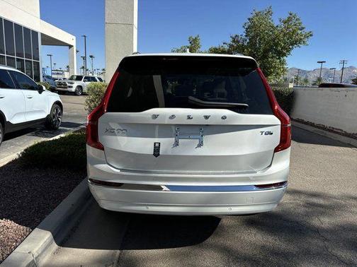 2025 Volvo XC90 Plug-In Hybrid T8 Plus 6-Seater