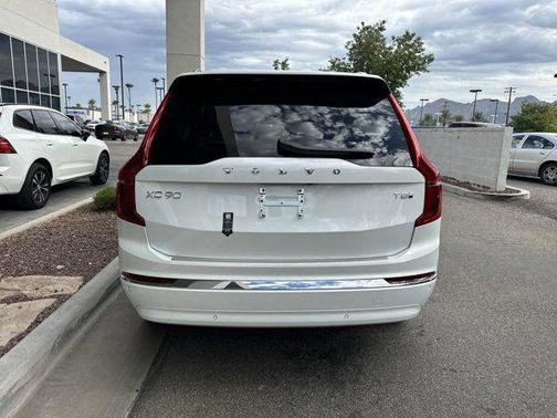 2025 Volvo XC90 Plug-In Hybrid T8 Plus 6-Seater