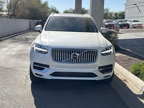 2025 Volvo XC90 Plug-In Hybrid T8 Plus 6-Seater