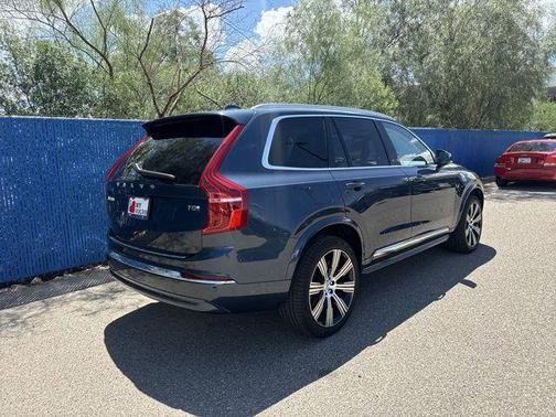 2025 Volvo XC90 Plug-In Hybrid T8 Core 7-Seater