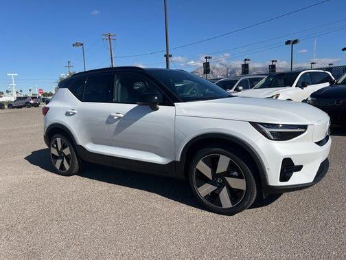 2026 Volvo EX40 Single Motor Extended Range Plus