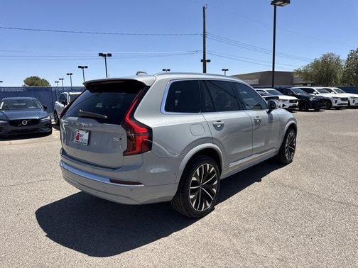 2025 Volvo XC90 B6 Plus 7-Seater