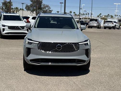 2025 Volvo XC90 B6 Plus 7-Seater
