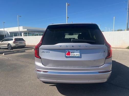 2026 Volvo XC90 B5 Plus 7-Seater
