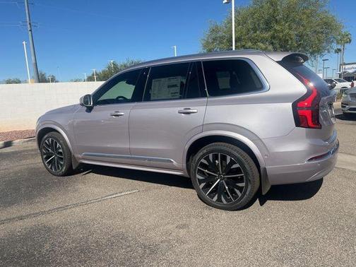 2026 Volvo XC90 B5 Plus 7-Seater