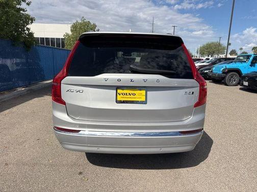 2025 Volvo XC90 B5 Core