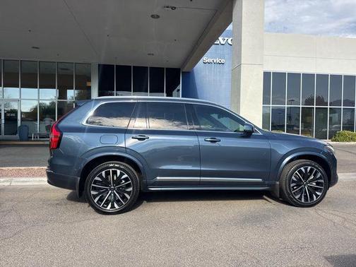 2026 Volvo XC90 B6 Plus 7-Seater