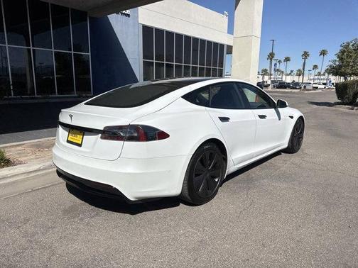 2022 Tesla Model S Base