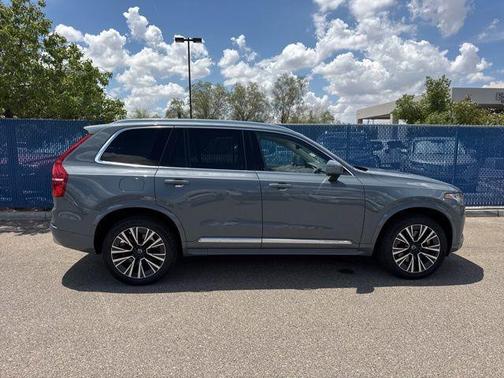 2022 Volvo XC90 Recharge Plug-In Hybrid T8 Inscription Expression 6 Passenger