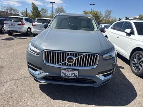 2022 Volvo XC90 Recharge Plug-In Hybrid T8 Inscription Expression 6 Passenger
