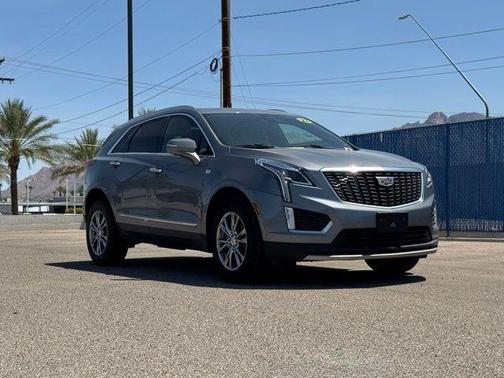 2022 Cadillac XT5 Premium Luxury