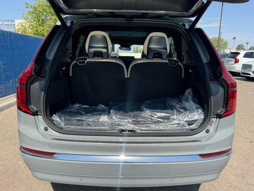 2025 Volvo XC90 Plug-In Hybrid T8 Plus 6-Seater
