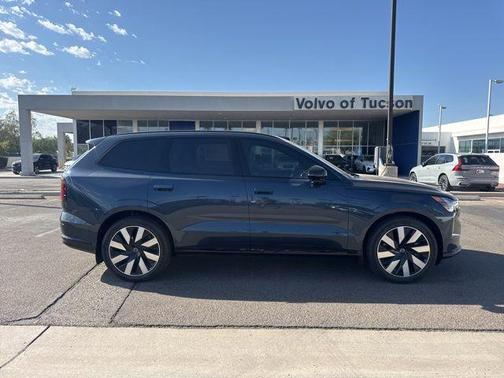 2025 Volvo EX90 Twin Motor Ultra